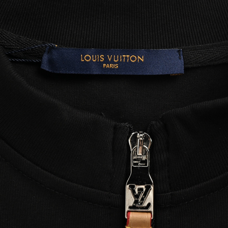 Louis Vuitton 25ss half-zip turquoise rivet short sleeve