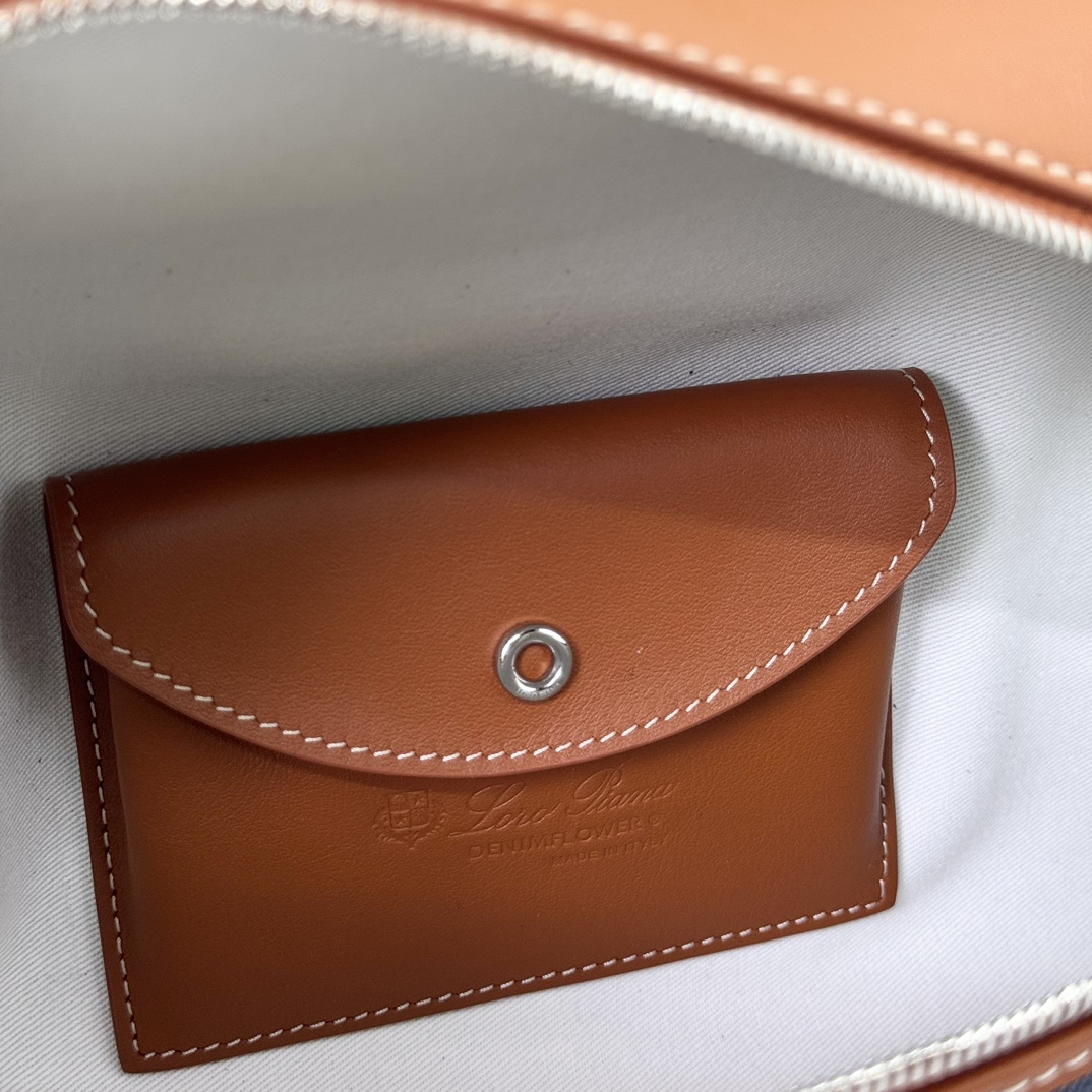 Loro Piana Extra Bag L27 Crossbody Bag FAO4759