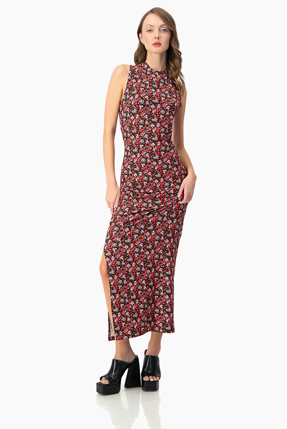 Maxi vestido de cuello redondo y sin mangas