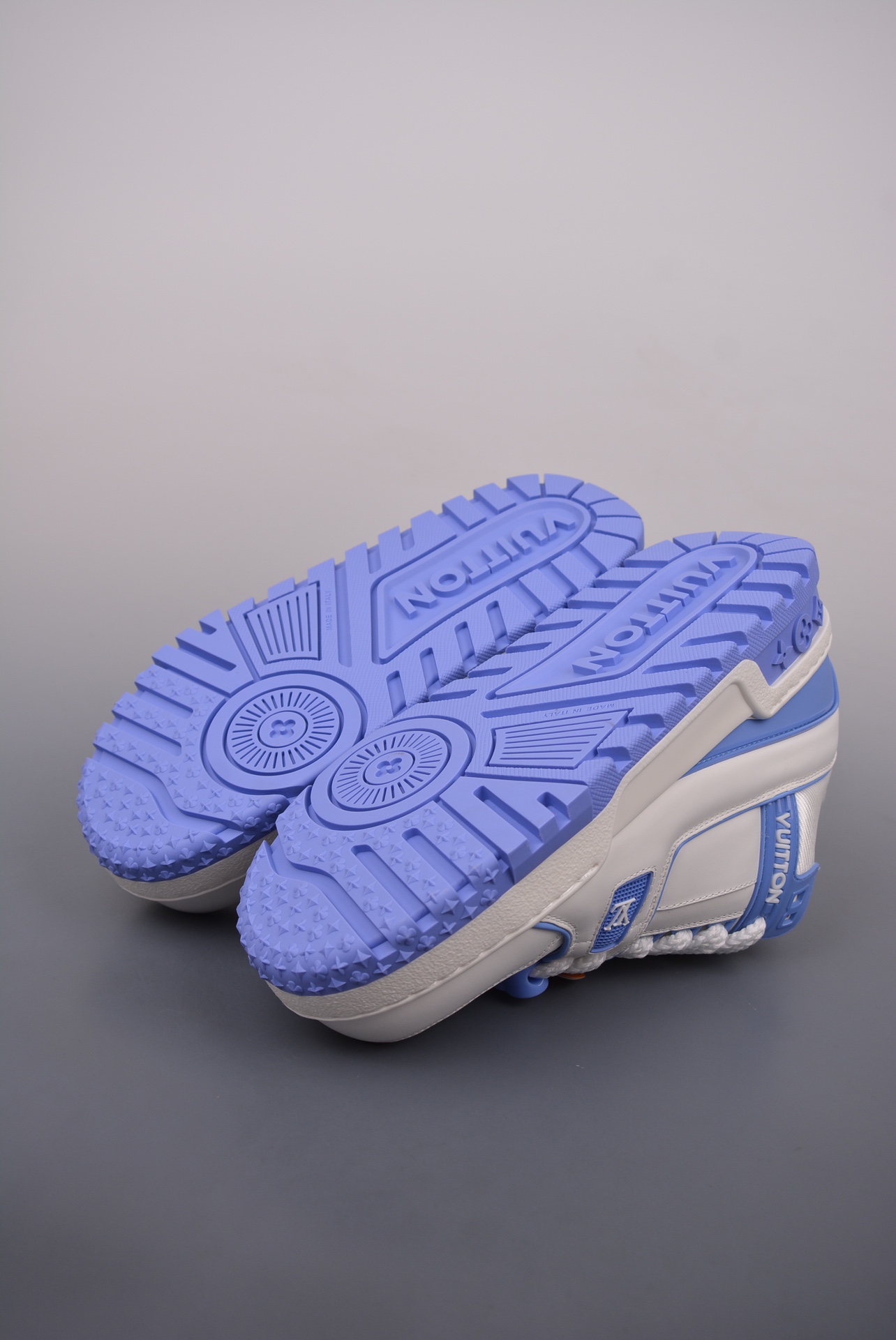 Louis Vuitton Trainer Maxi Low Sneaker White Blue Purple 1ACPQY