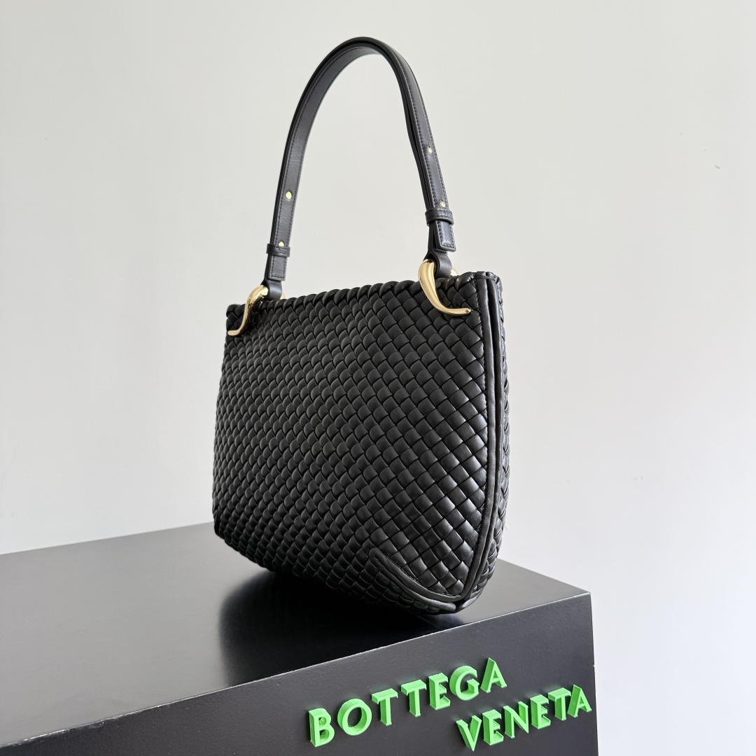 Bottega Veneta Early Spring New ier Large Arc Bag 730969