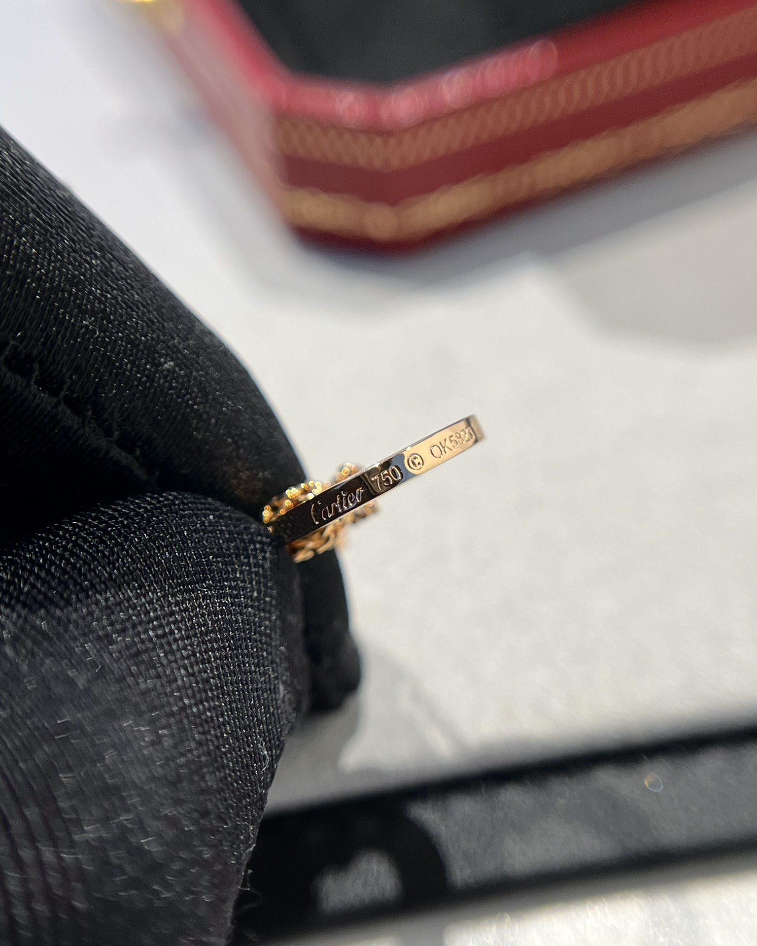 Cartier r Love series small cake necklace