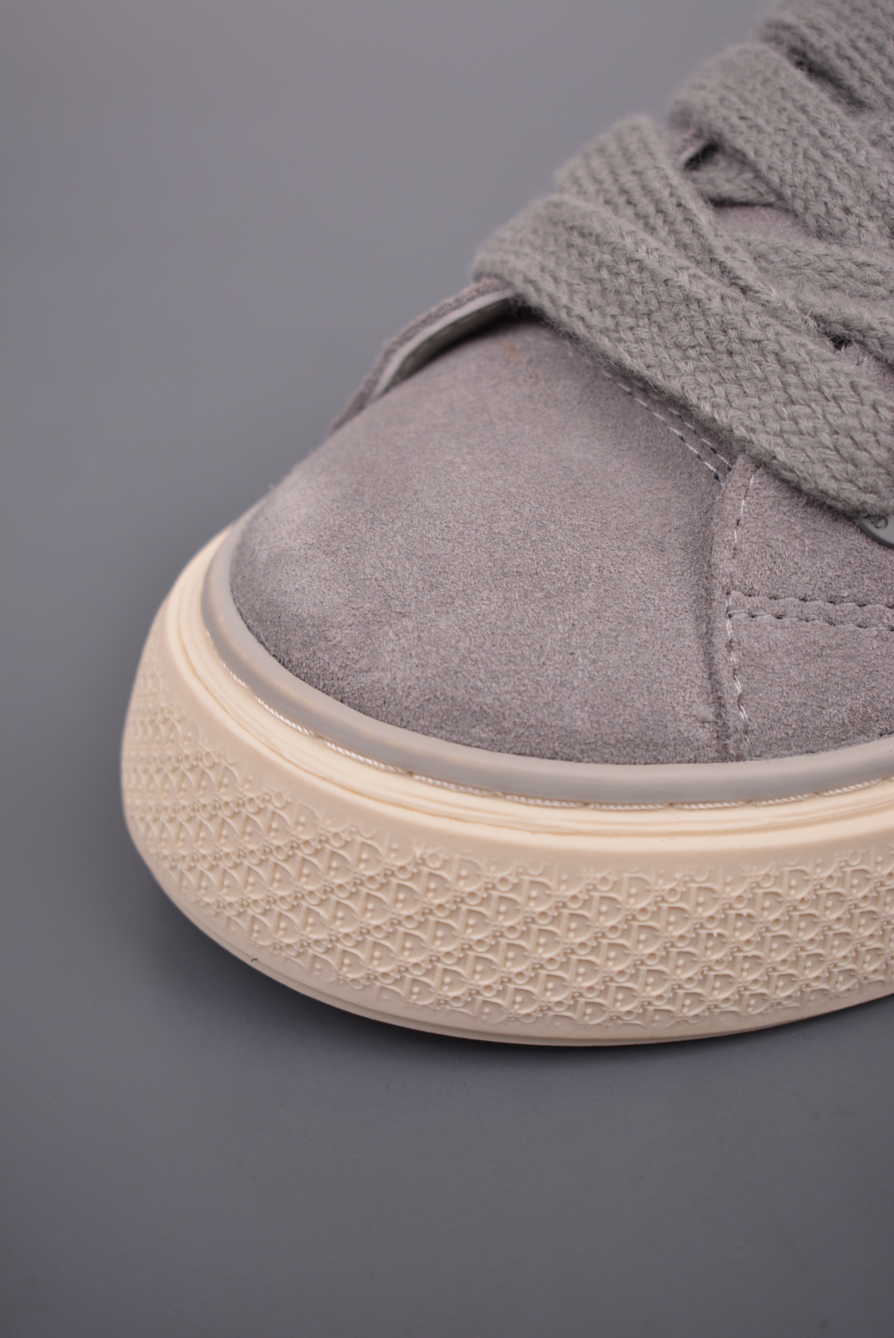 Dior B33 Low Top Sneakers Oblique dark grey off-white 3SN303ZWN_H860