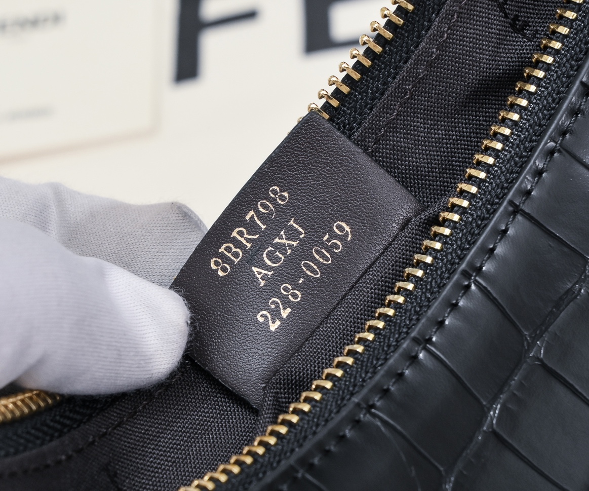 FENDI gray underarm large bag 2196