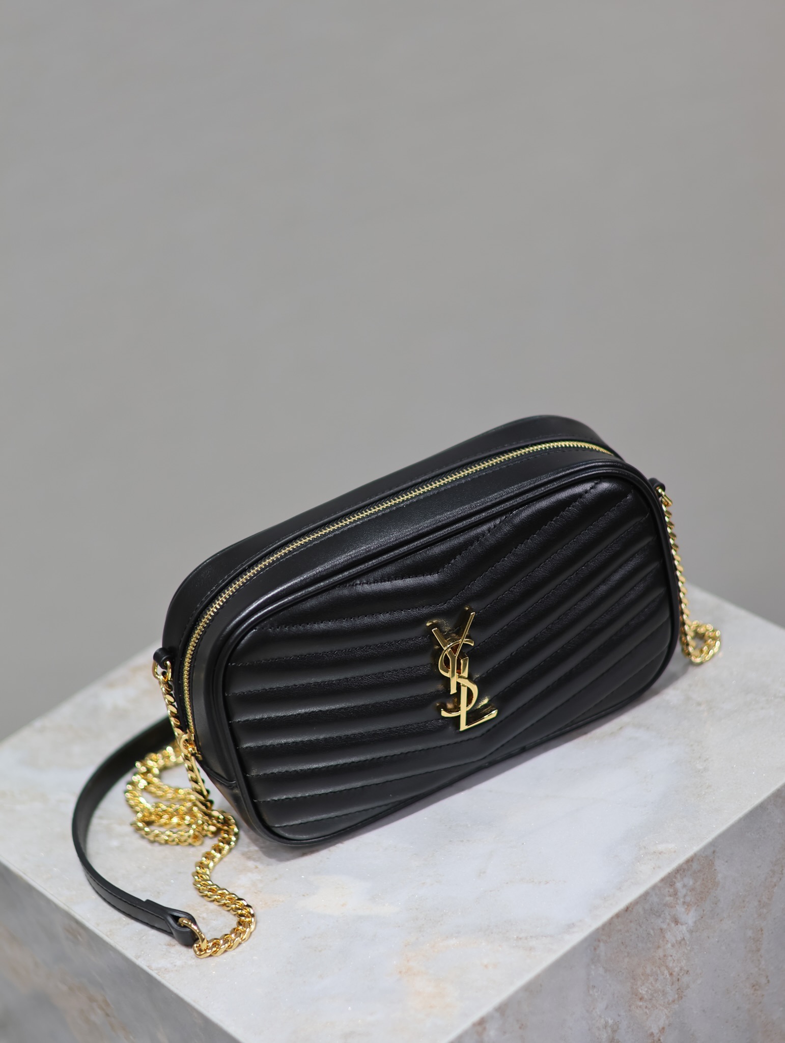 Yves Saint Laurent Lou mini bag 585040