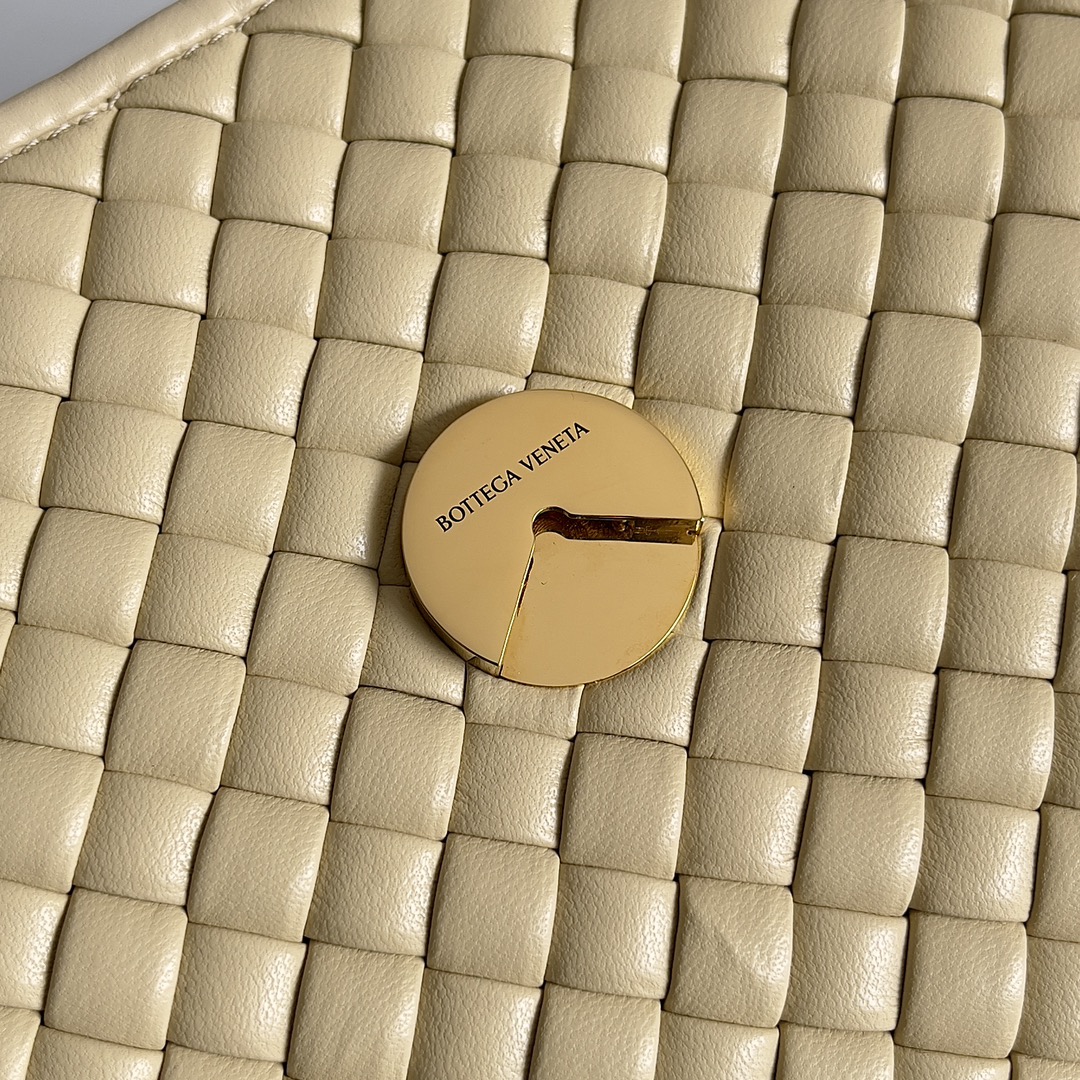 Bottega Veneta Patti Bag 776783