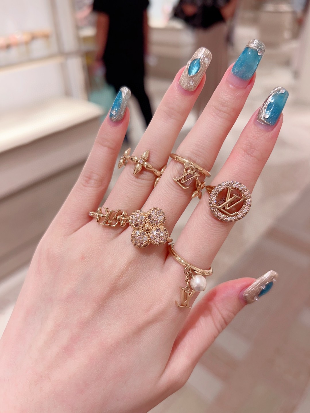 Louis Vuitton Four Leaf Clover Ring