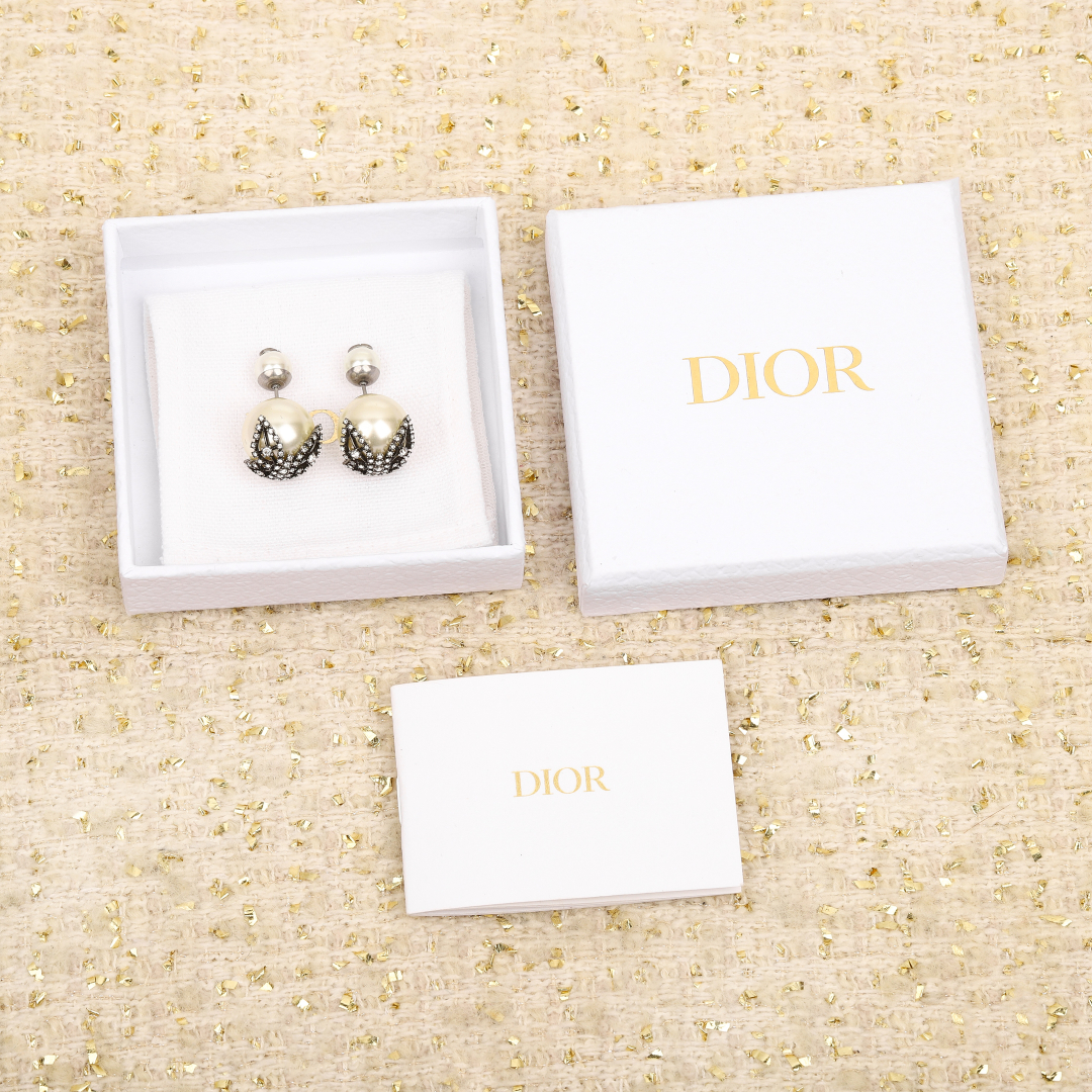 Dior Diamond Butterfly Pearl Earrings