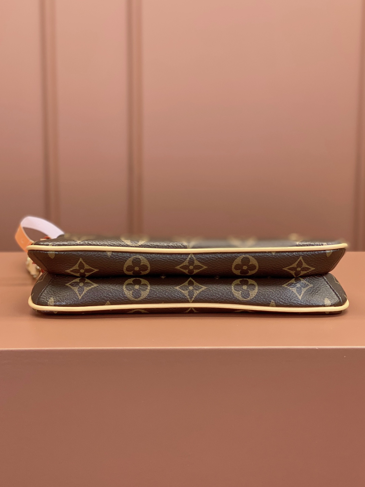 Louis Vuitton pochette bag M83008