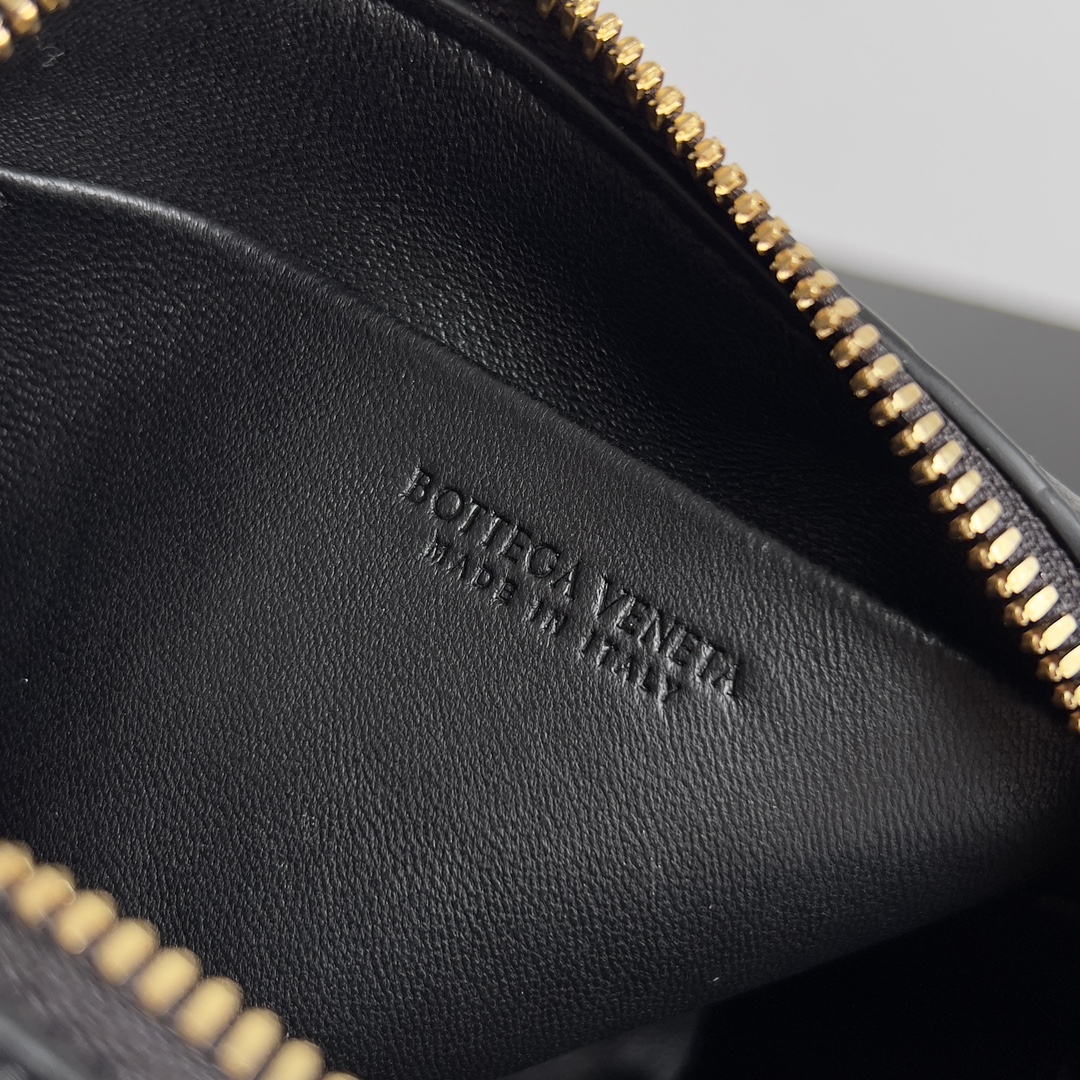 Bottega Veneta Concert Pouch Mini Bag 794258