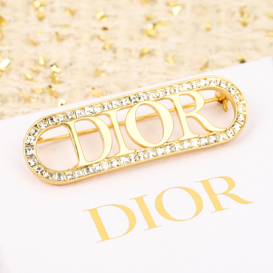 Dior letter full diamond brooch