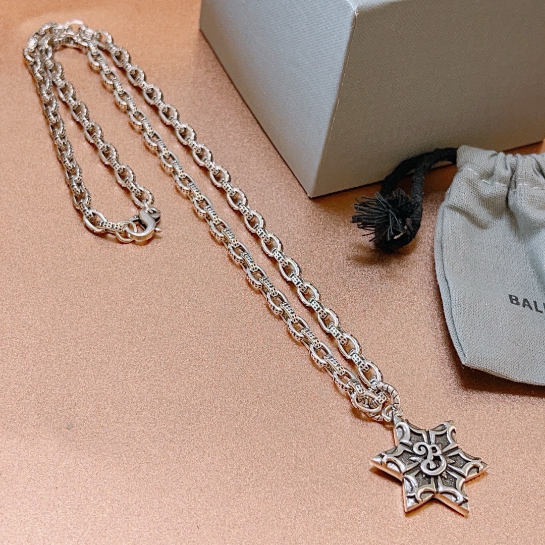 Balenciaga Hexagonal Star Chain Vintage Necklace
