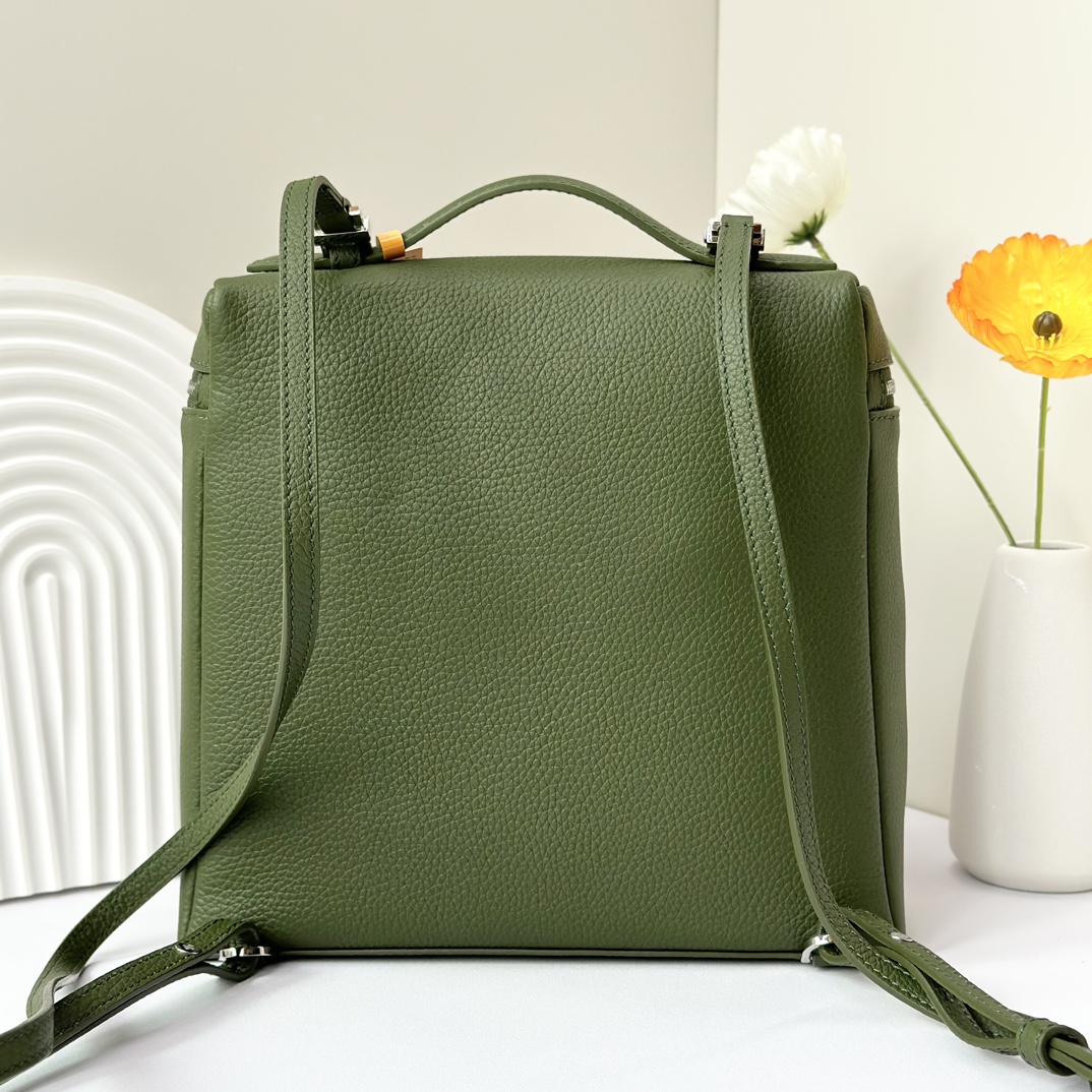 Loro Piana Extra poet L23.5 Square Backpack FAI6491