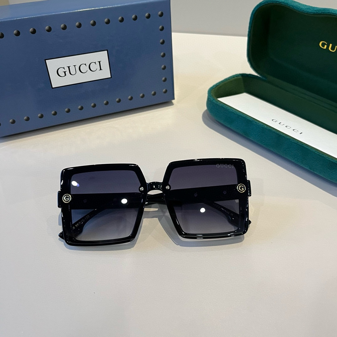 Gucci Square Frame Sunglasses