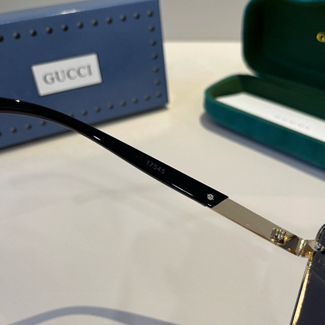 Gucci Square Frame Sunglasses