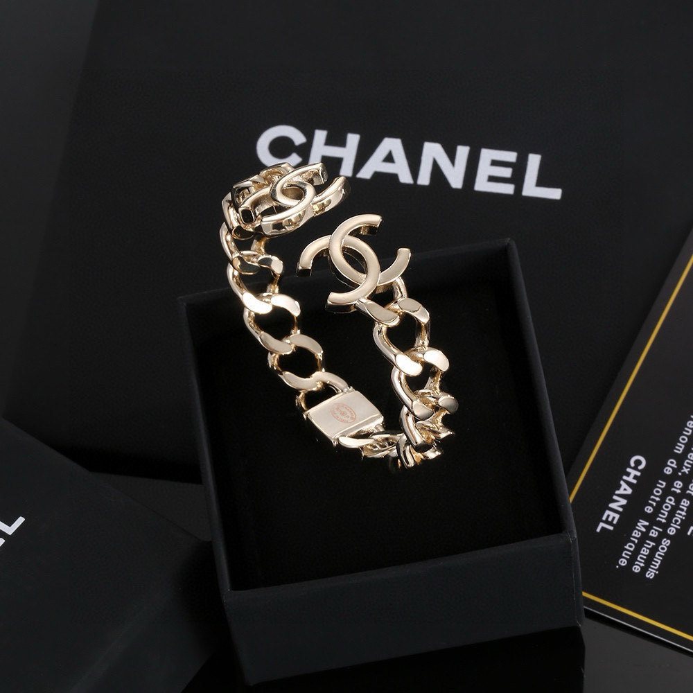 Chanel chain hollow bracelet