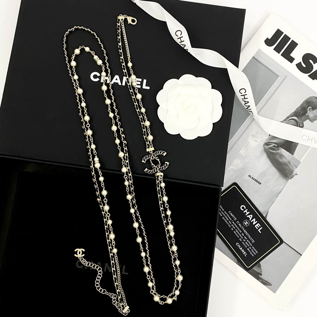 CHAN 24 black gold leather double C pearl leather necklace