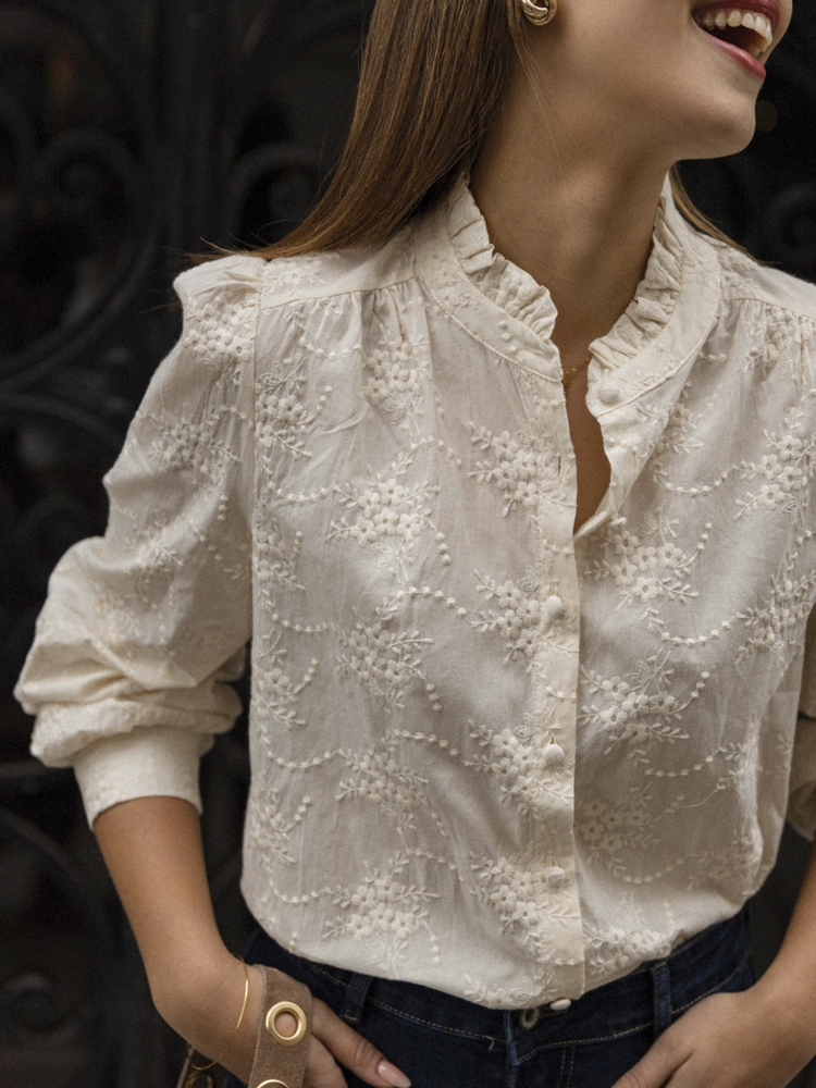 Floral Embroidery Elegant Women's Linen Blouse