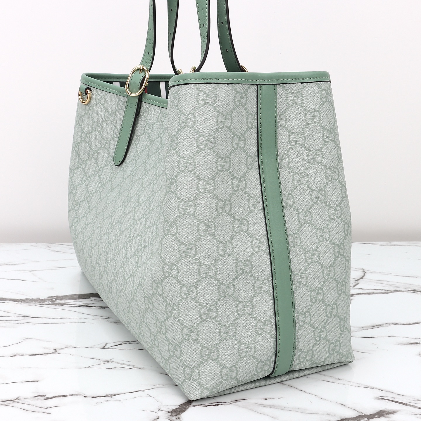 Gucci GG Emblem large tote bag ‎815213 FAD6L 8458