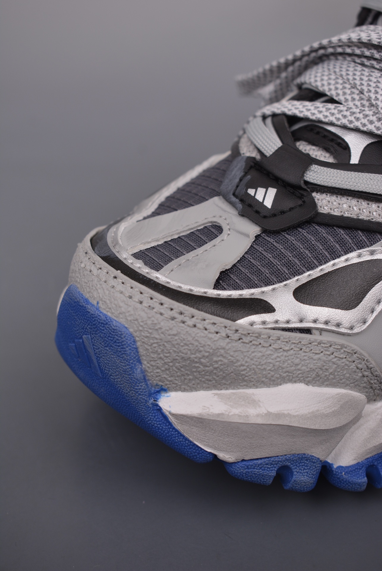 Adidas XLG Runner Deluxe gray, black and blue ropes for old version JS1589