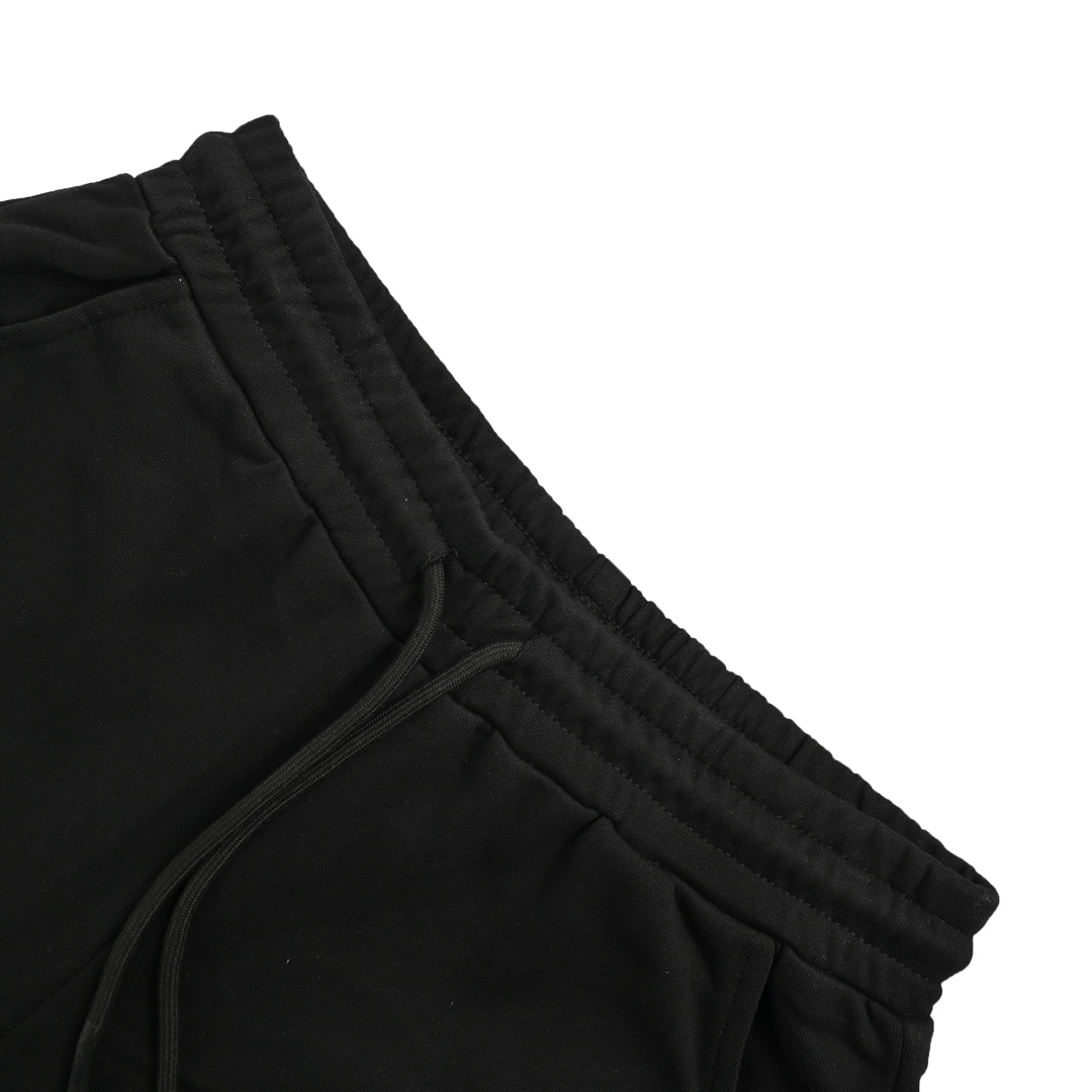 Louis Vuitton 24ss embroidered hammer tool shorts