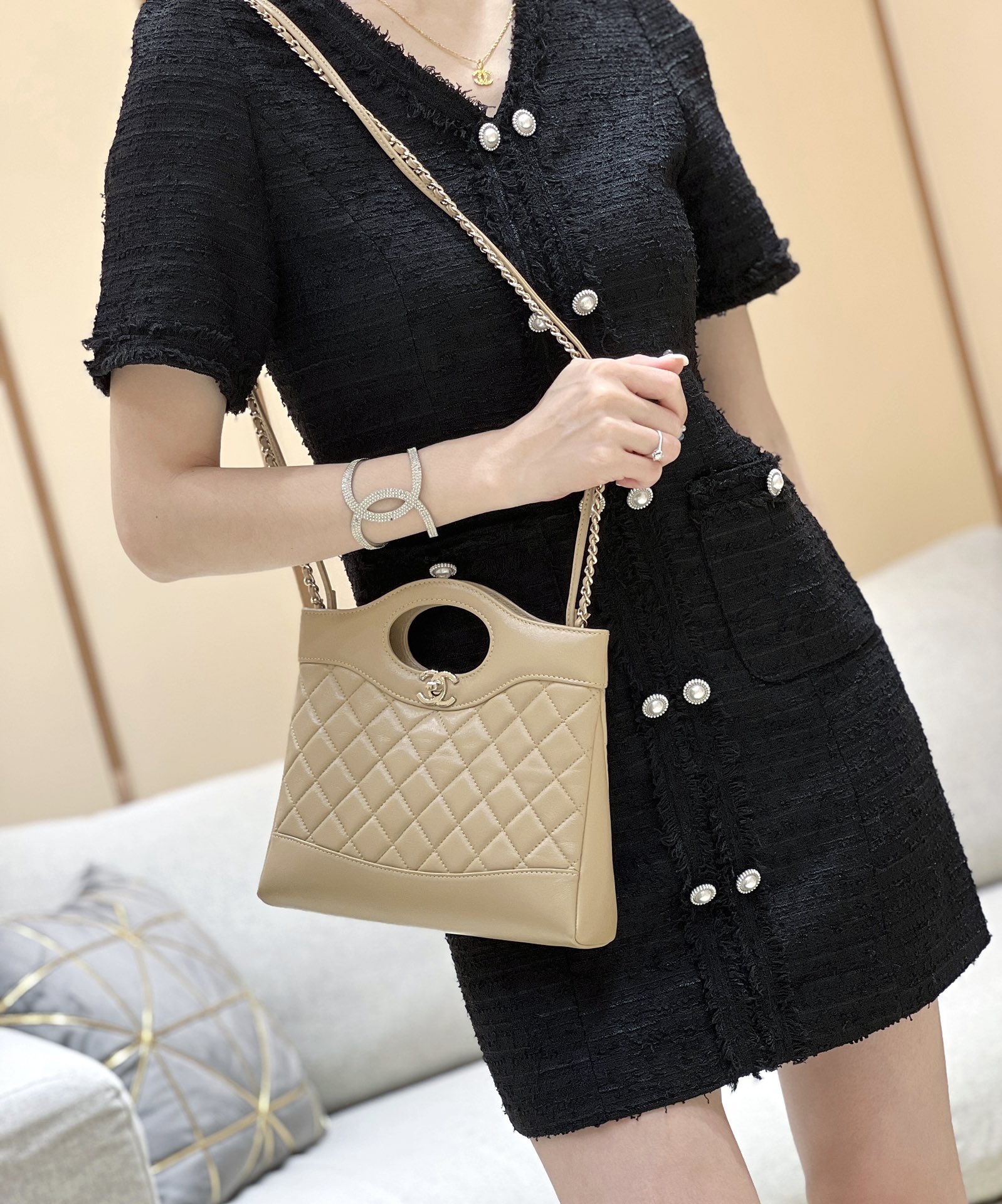 Chanel 24S mini 31bag AS4133 00148