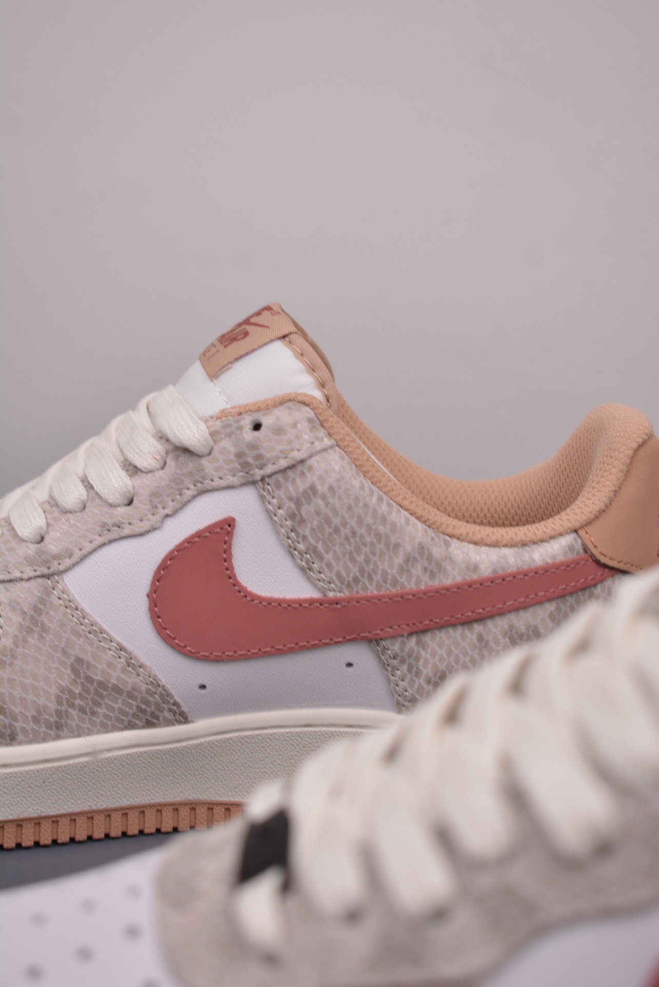 Nike Air Force 1 Low White Brown Snake Pattern HF2898-100