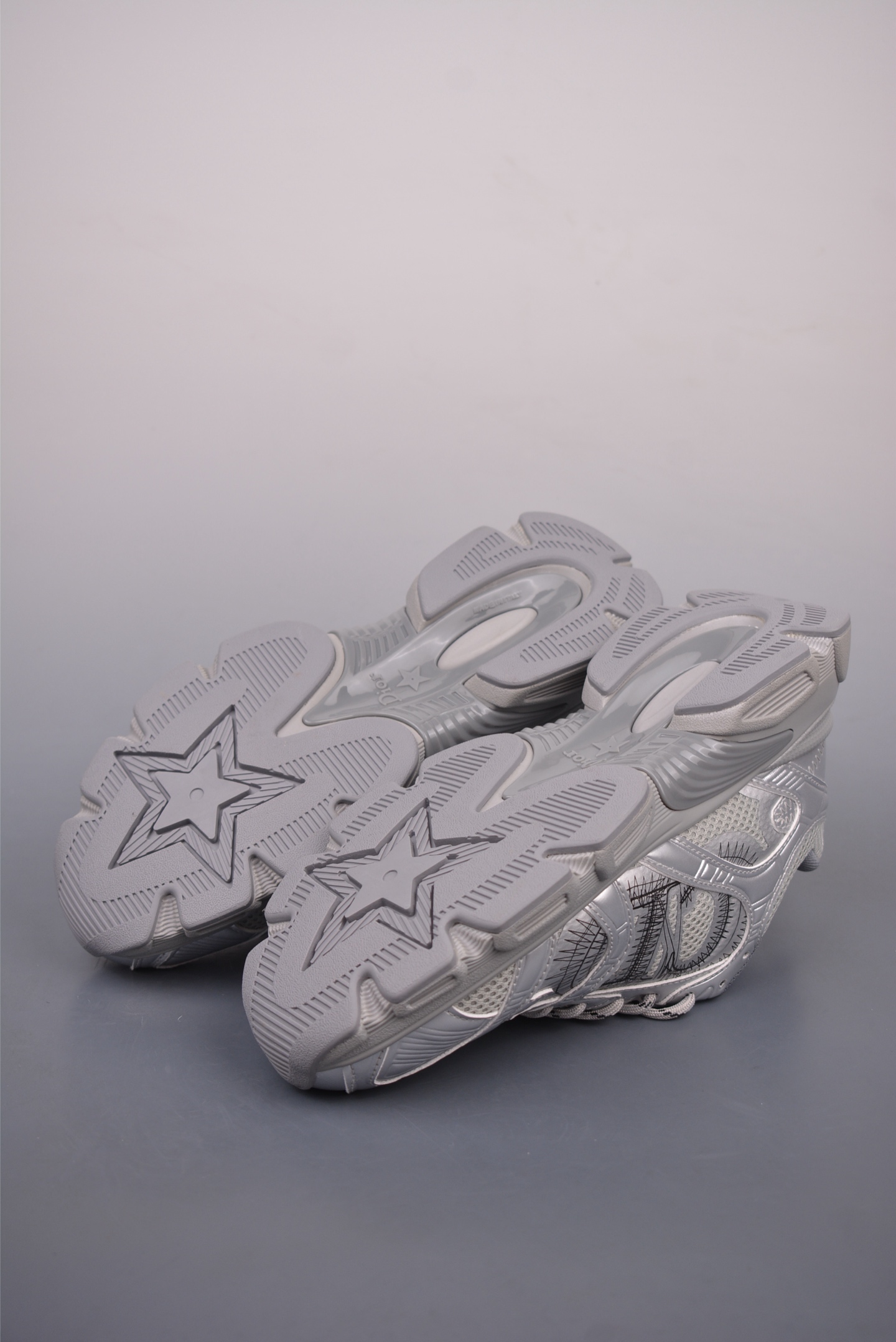 Dior Chrono Round Toe Lace-Up Running Shoes 12040221526