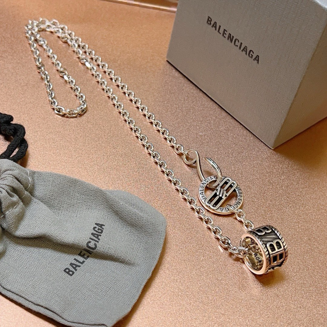 Balenciaga Ring Chain Vintage Necklace
