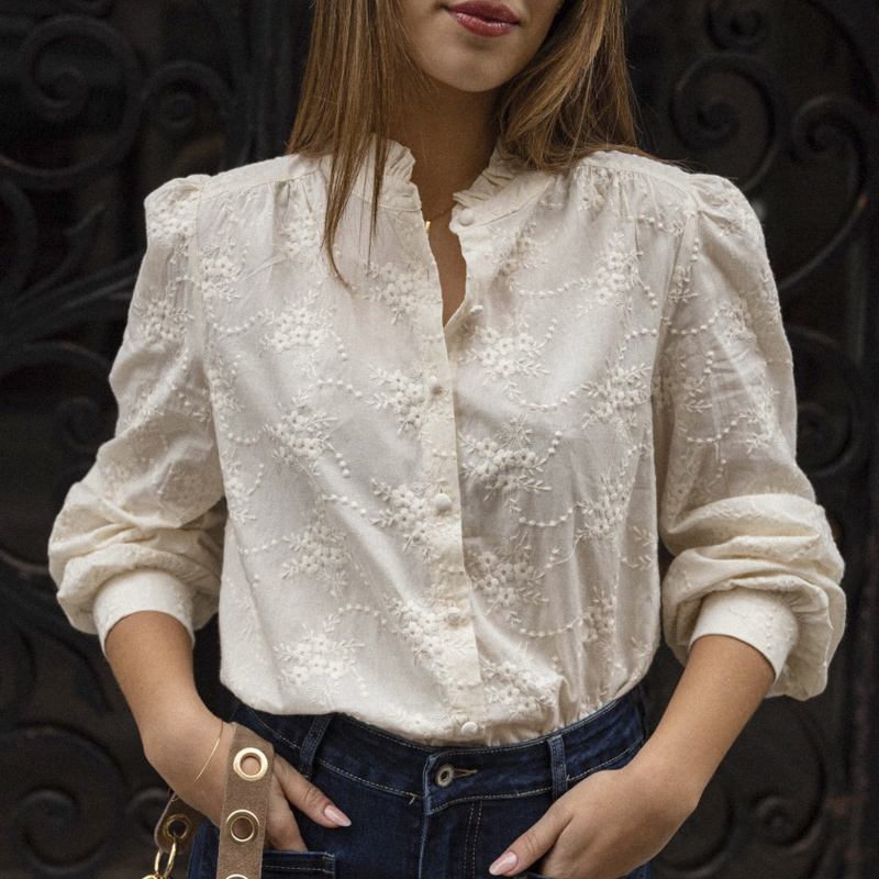 Floral Embroidery Elegant Women's Linen Blouse