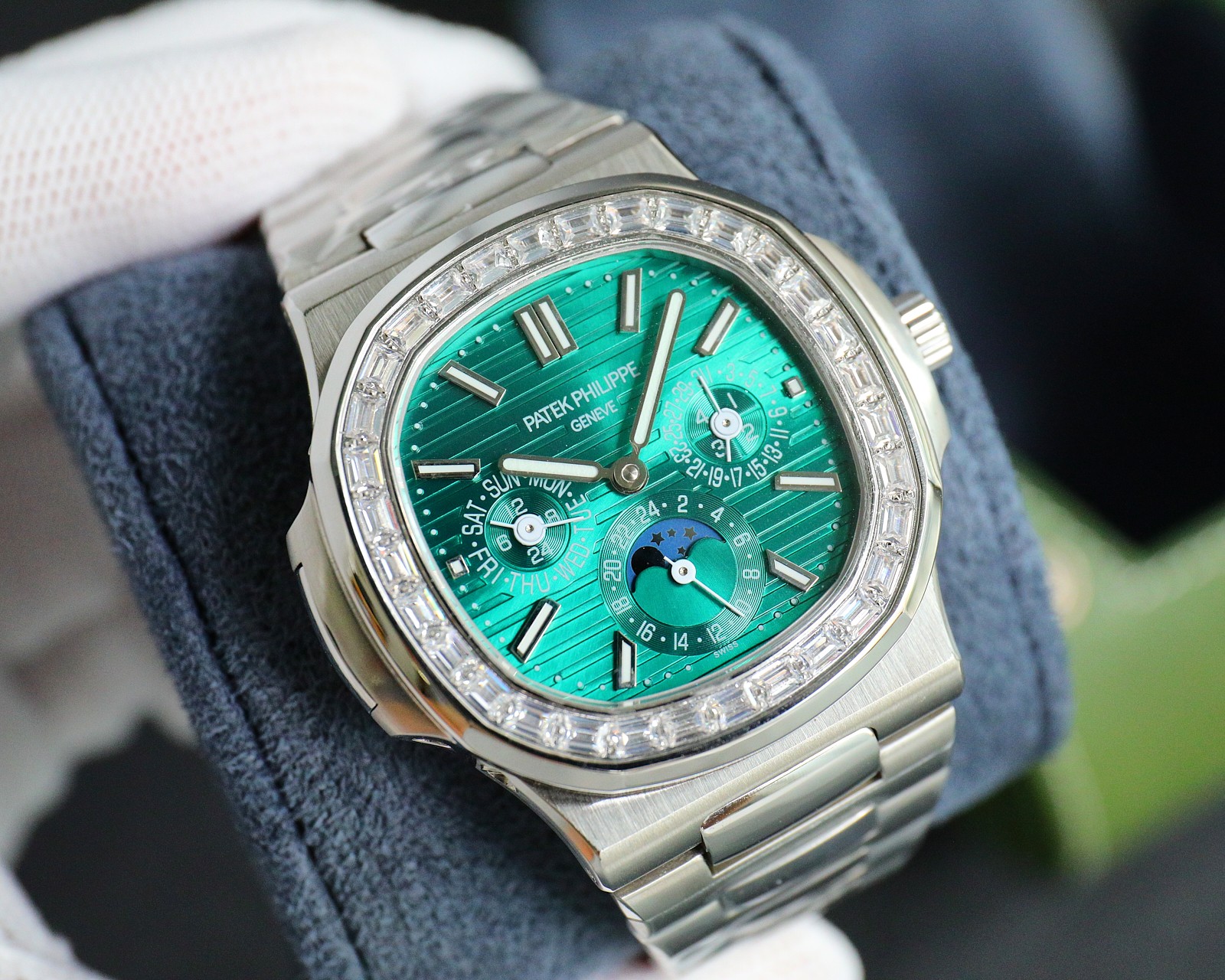 Patek Philippe Super Complex Multifunctional Nautilus 57401G-001