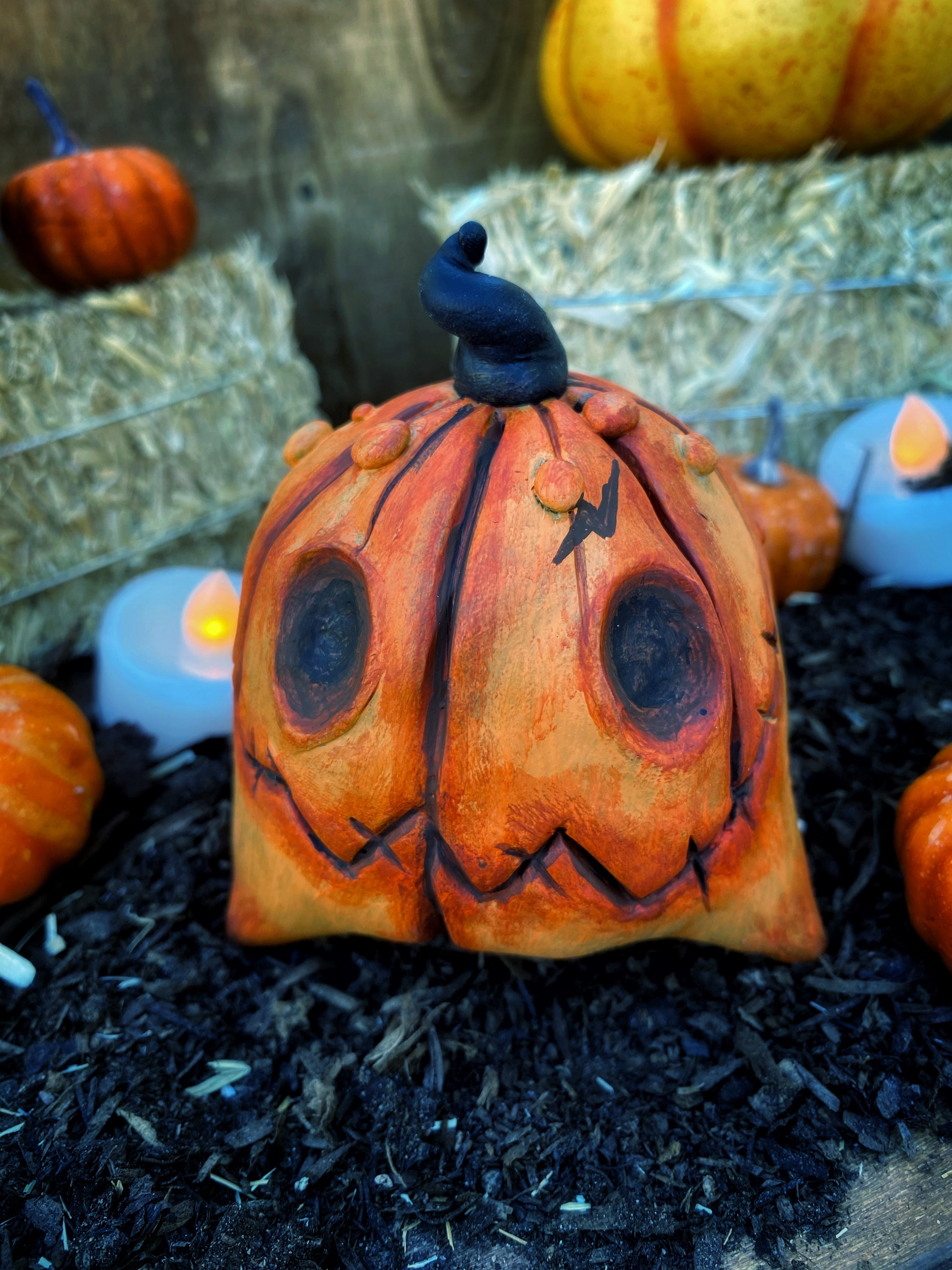 💥Daily Sales of 1000+🔥Puppy Pumpkin 🎃 Sculpture