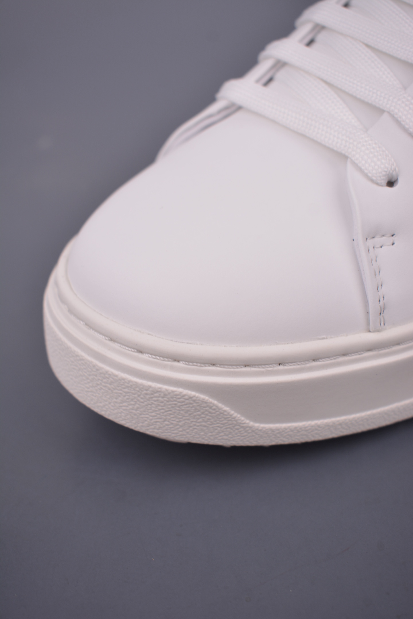 Louis Vuitton LV Time Out sneakers MONOORAM