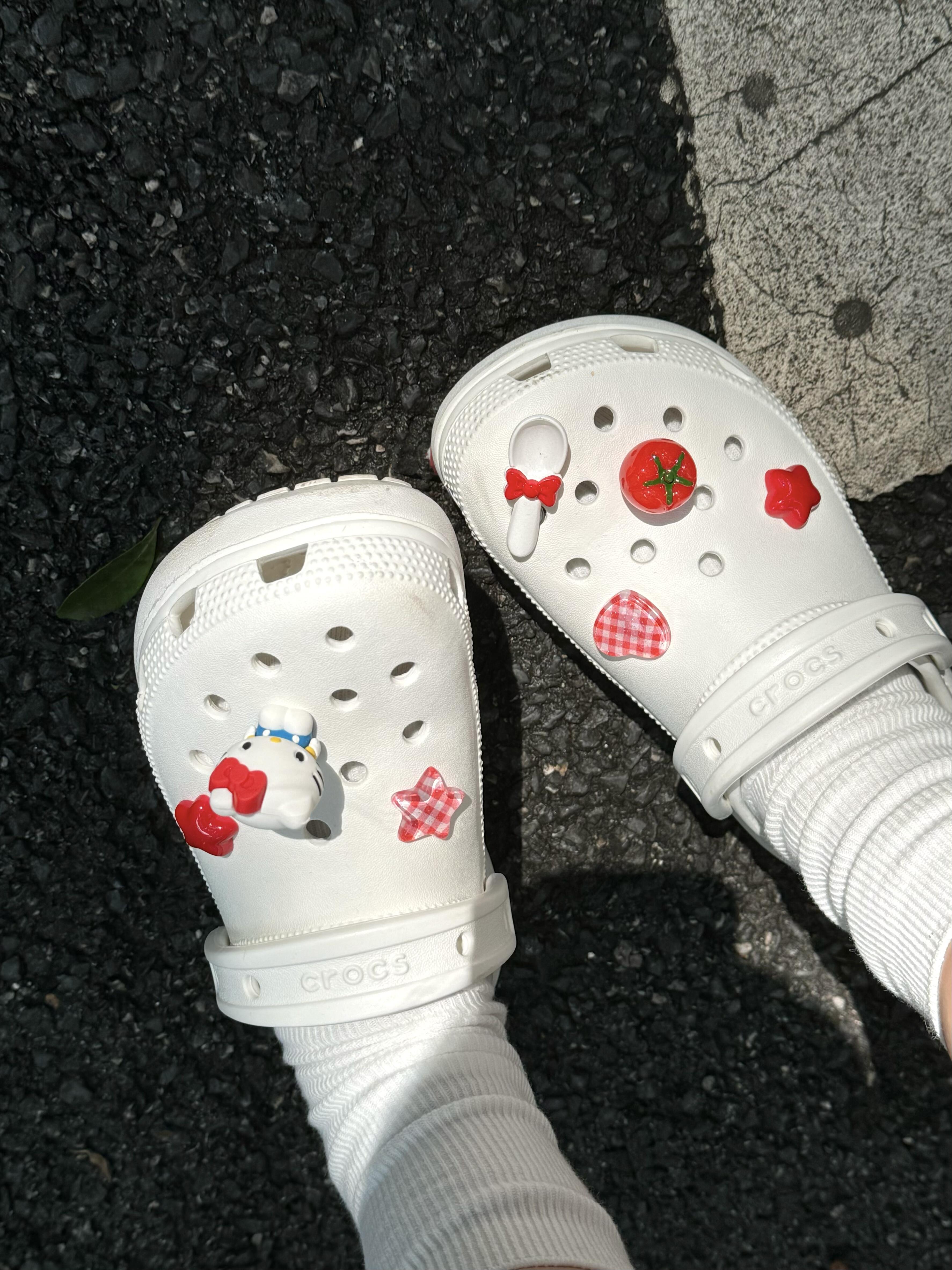 Hellokitty Charms Cute Pack Pins Shoe Decoration Croc Accessories for Croc Bags Clogs Slides