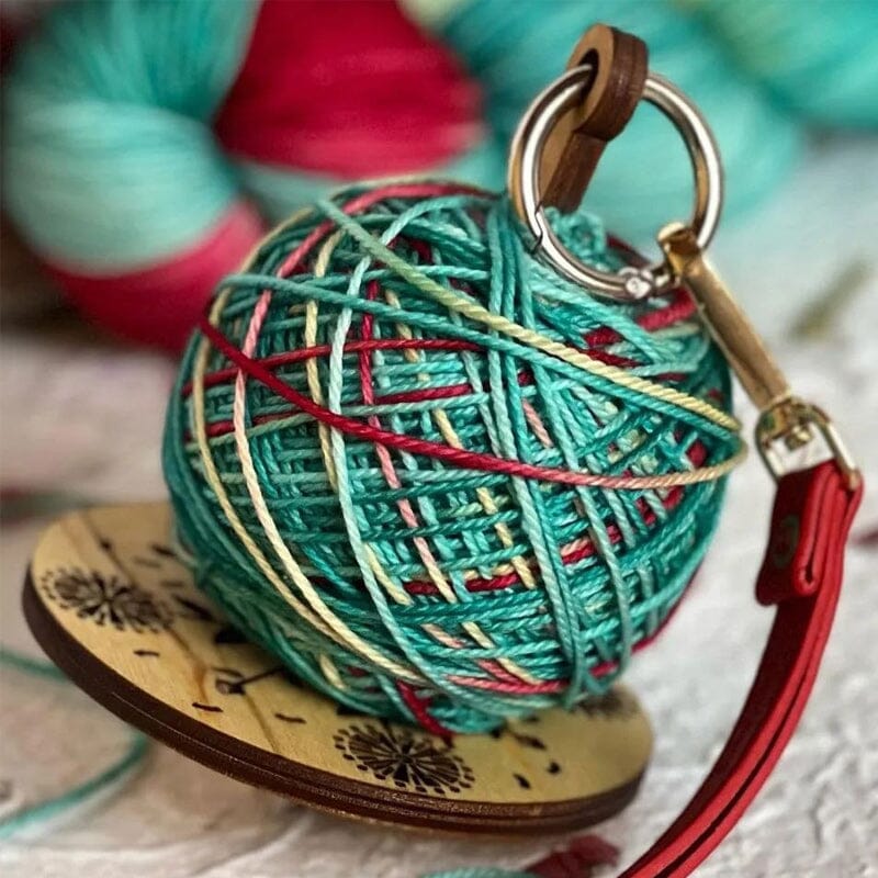 🔥Last Day 50% OFF🔥Wooden Wrist Yarn Holder