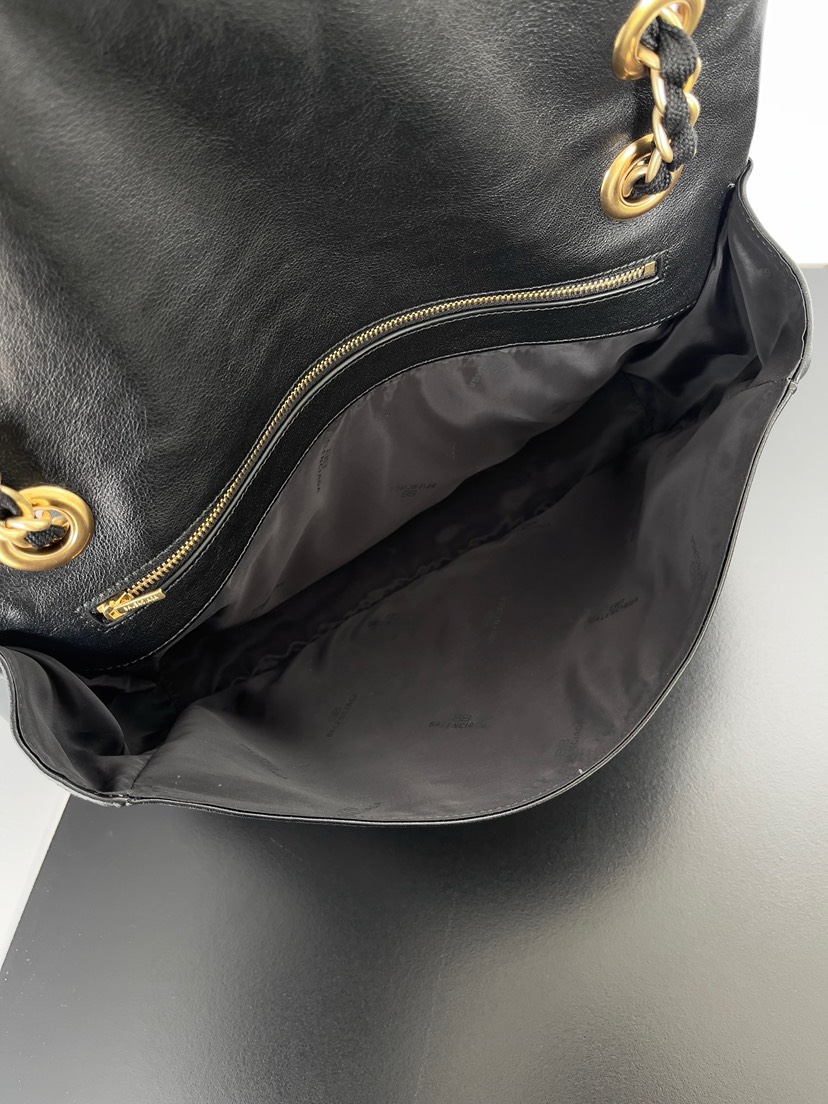 Balenciaga 2025 Early Spring Series MoDu Handbag