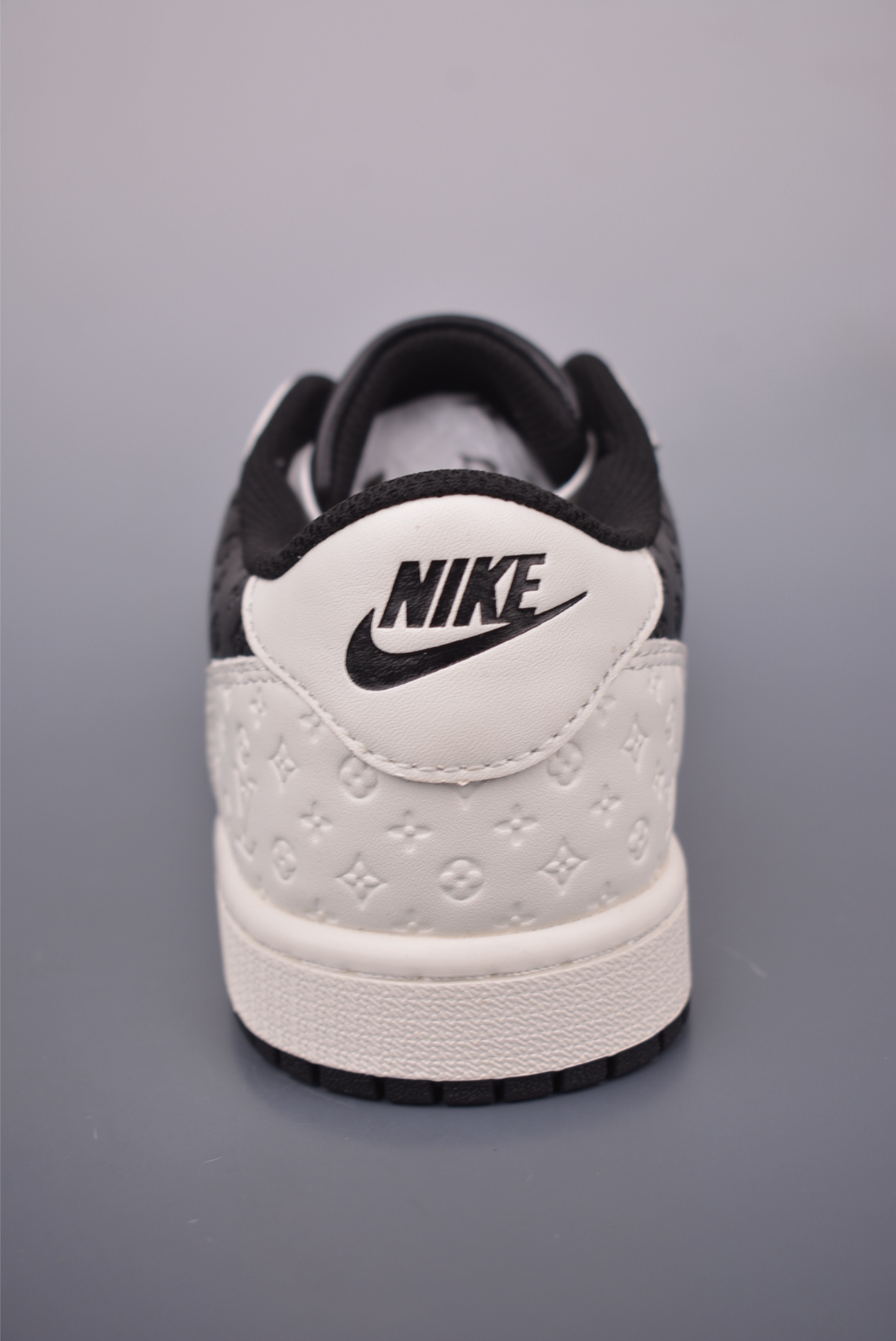 Louis vuitton X Air Jordan 1 Low 