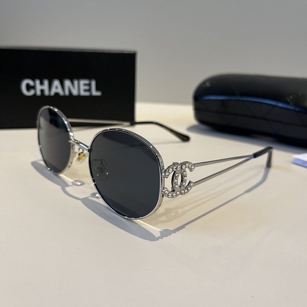 Chanel round frame sunglasses
