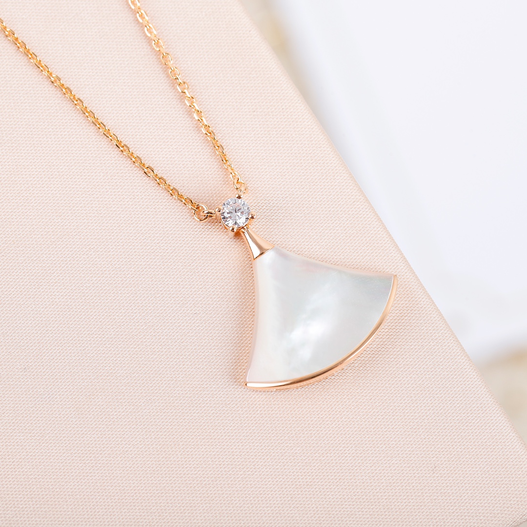 Bulgari Large Fan Necklace