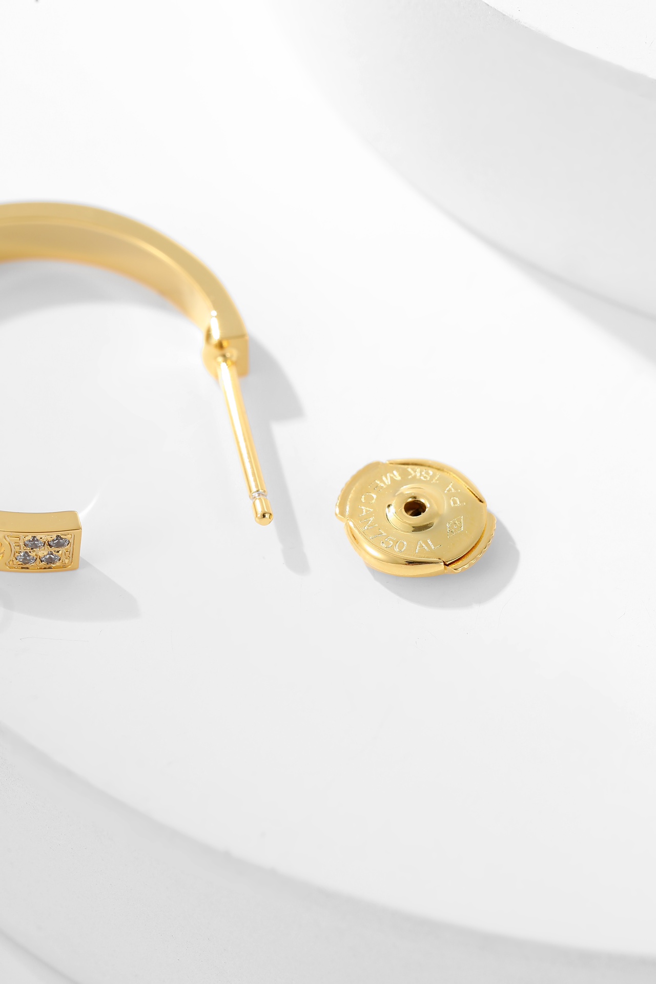 Cartier classic love star earrings