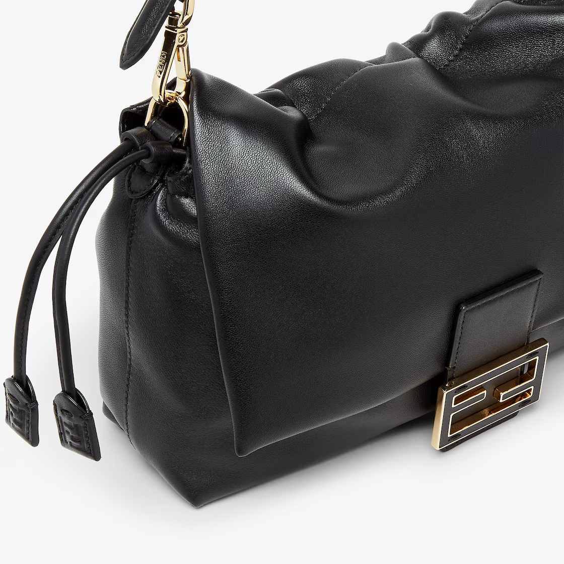 Fendi Mamma Baguette Medium 8BR833AQ0DF0KUR