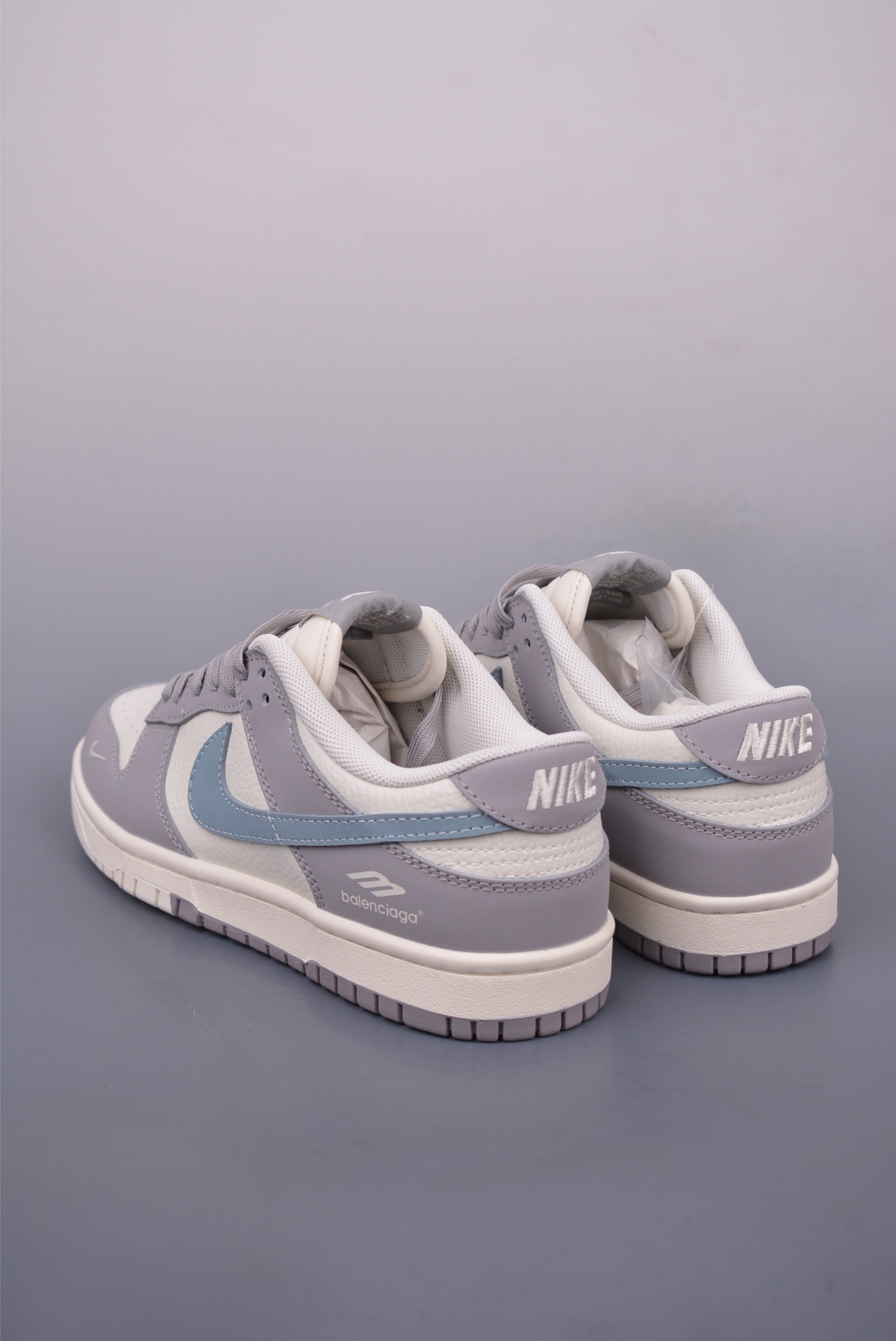 Balenciaga x Nike SB Dunk Low sneakers Gray, White and Blue FX1588-307