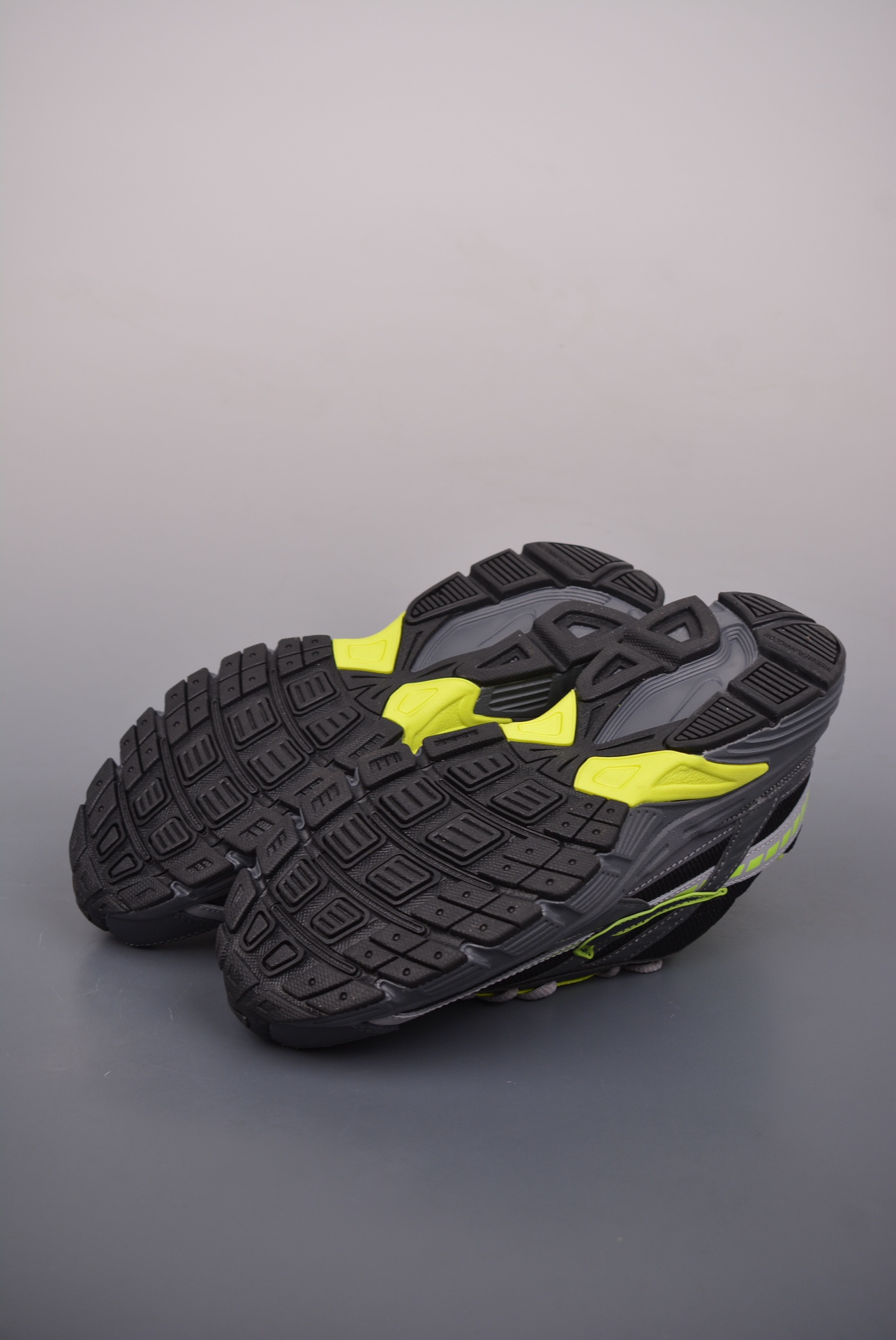 Nike Initiator Running gray black fluorescent green 394055-023