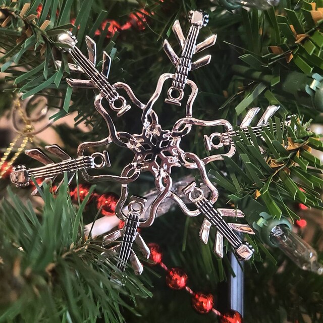 Guitar🎸❄️ Snowflake Ornament