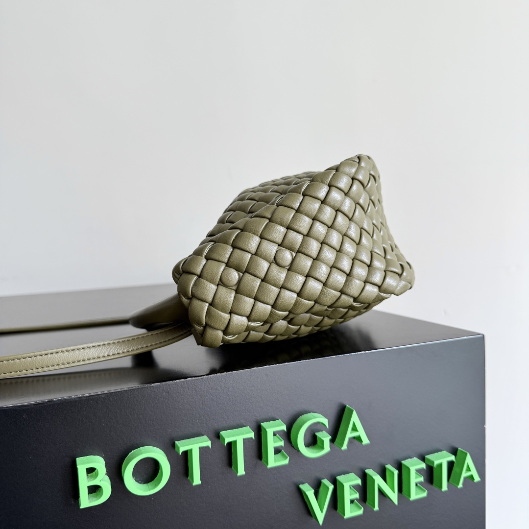 Bottega Veneta Cobble Mini Bag 805739