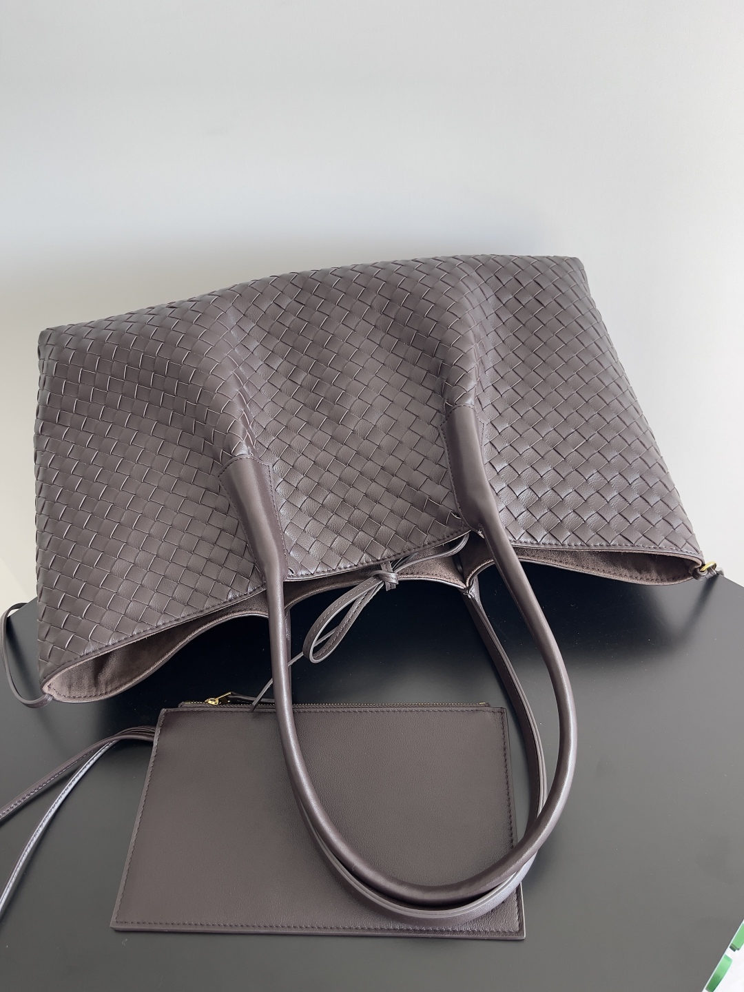 BOTTEGA VENETA 2025 PINACOTECA bag 817166