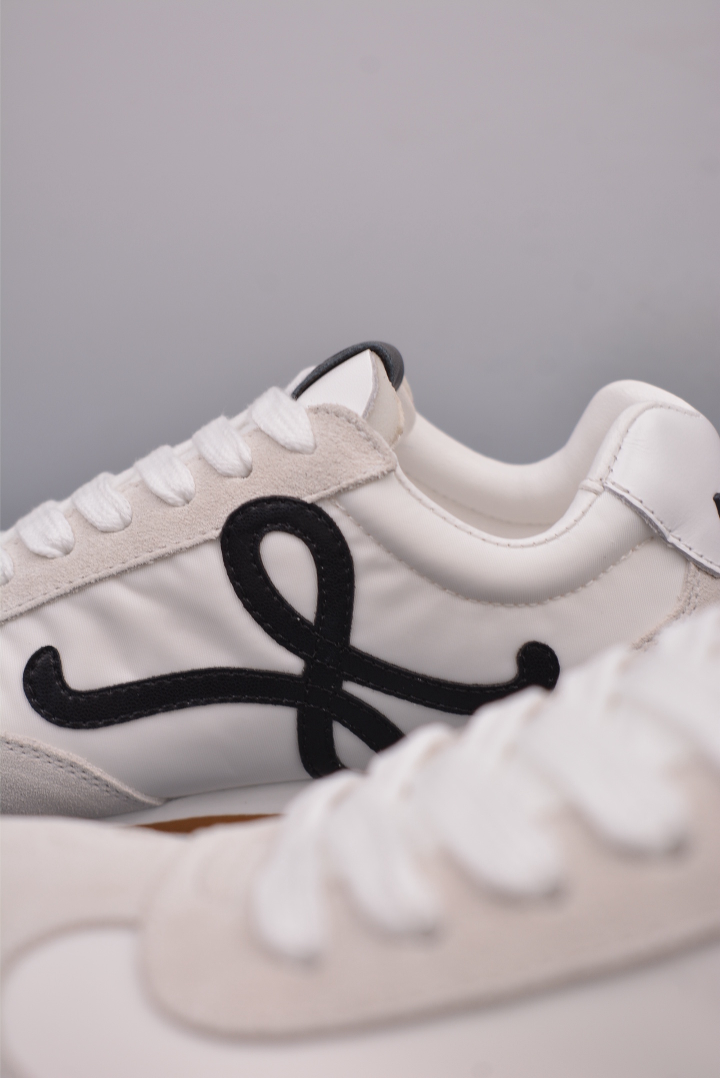 Loewe Ballet Runner 2.0 Sneakers Beige White Black M816282XB3-2101