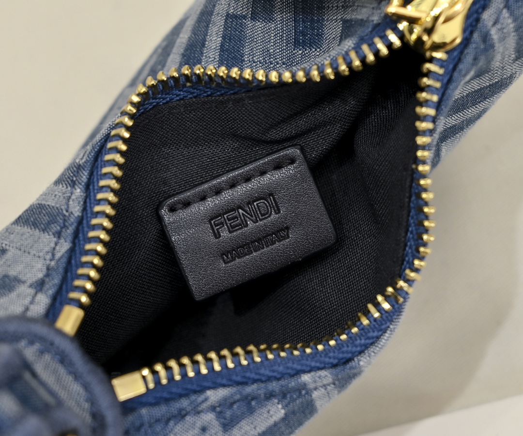 FENDI gray underarm mini bag 2186