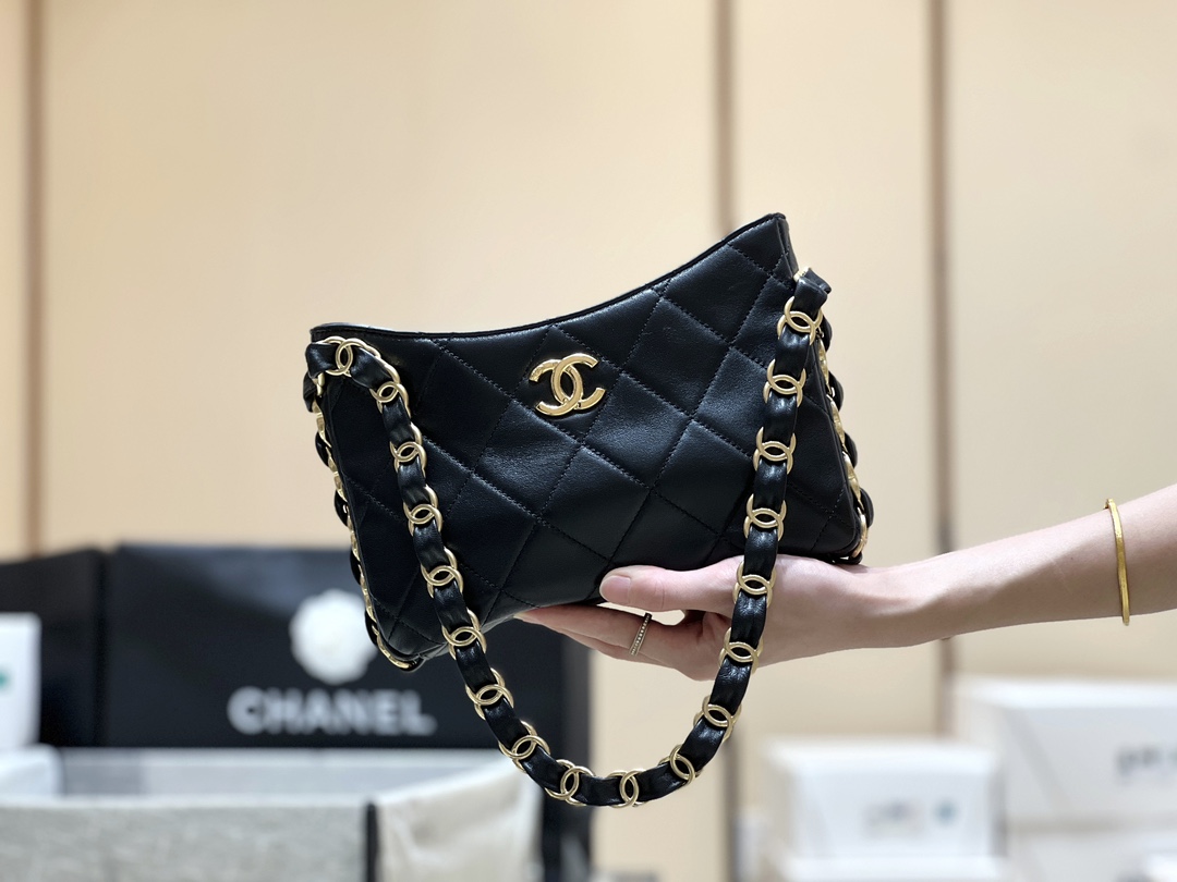 Chanel 24K Autumn/Winter Collection Hobo AS5177