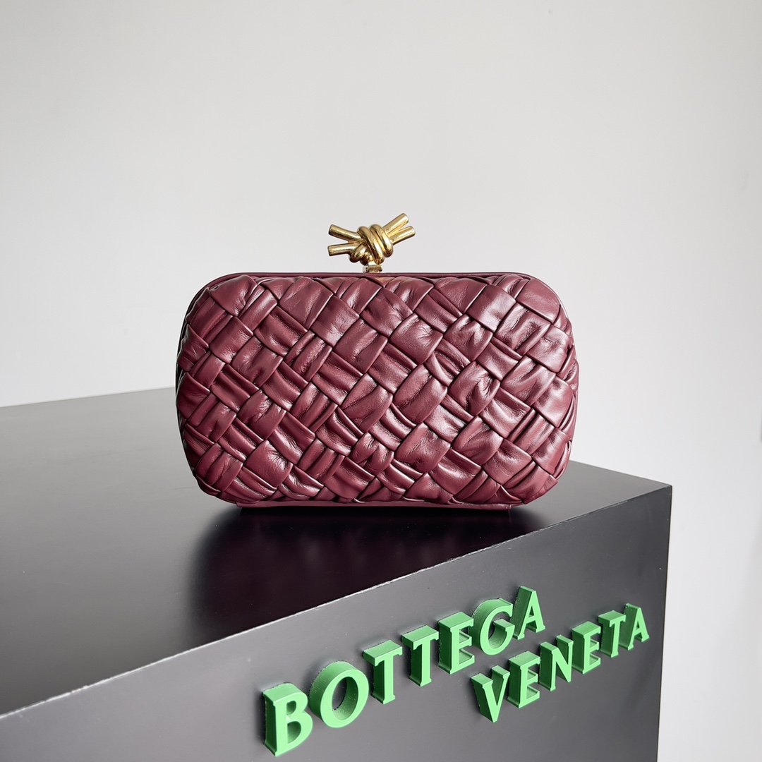 Bottega Veneta Knot woven evening bag 717622